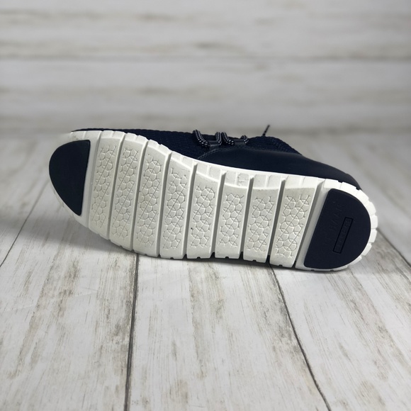 Cole Haan Zerogrand Quilted Sneaker Marine Blue - Picture 2 of 8